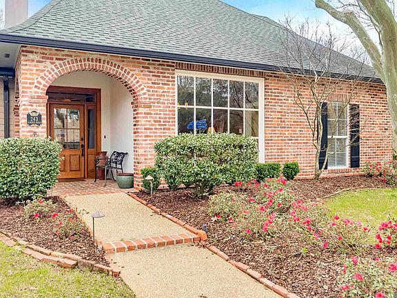 5th image of 243 Summer Ridge Dr