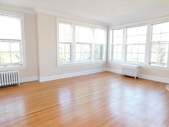4th image of 913 Elmwood Ave #48-1A