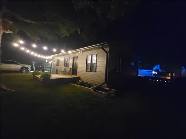 103 NE 4th St, Panora, IA 50216