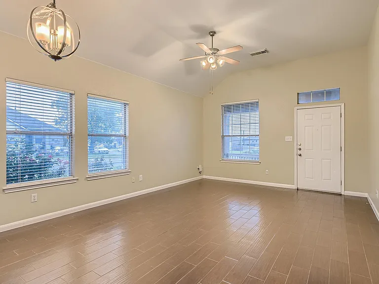 2858 Southampton Way #A — Photo 11