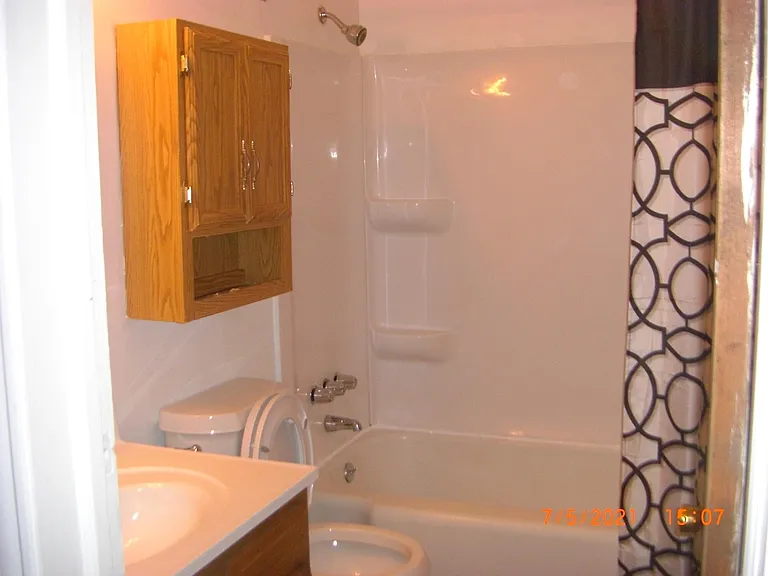 21395 Oxford Ave — Photo 26