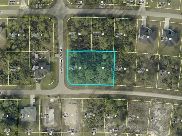 925 Barton ST E, LEHIGH ACRES, FL 33974