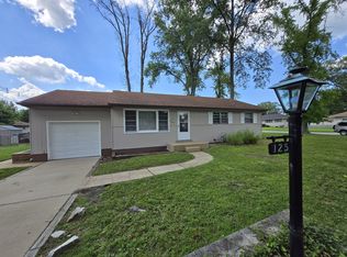125 Florisota Dr, Florissant, MO 63031