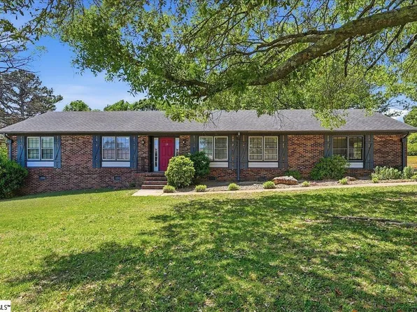 29 Hicks Rd, Greenville, SC 29605