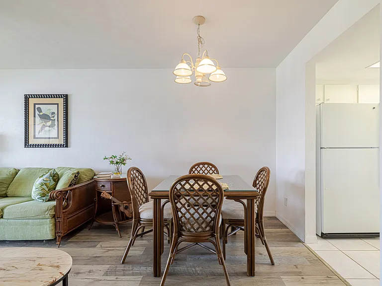 16881 Davis Rd — Photo 10