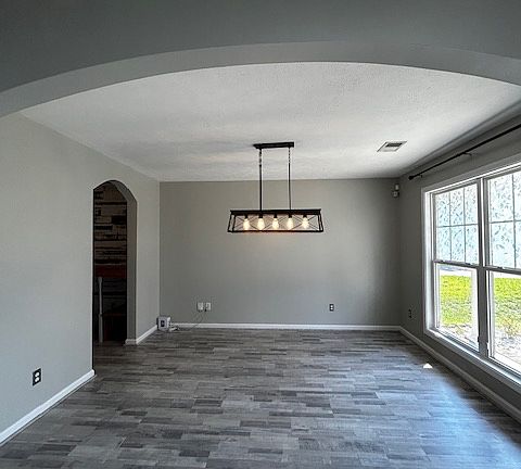 4th image of 368 Peppercorn Ln