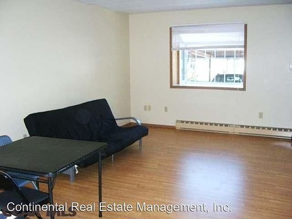 2nd image of 2071 Mary Ellen Ln