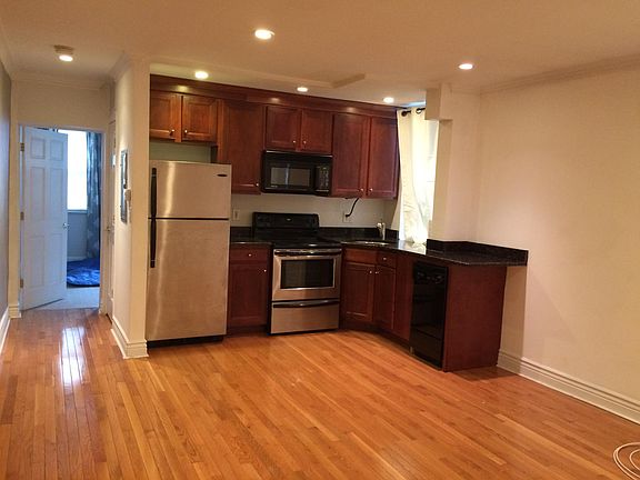 3rd image of 1910 Fairmount Ave #B