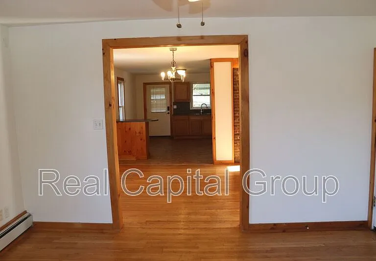 5 Ferris St #2 — Photo 4