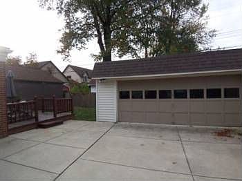 2nd image of 16707 Southland Ave