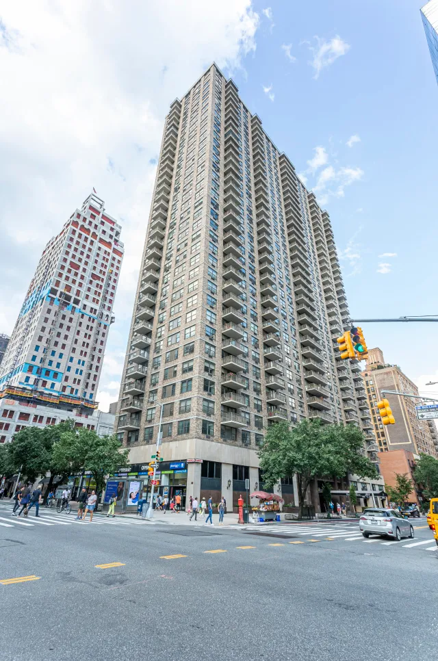 301 East 79th Street #18C in Yorkville, Manhattan | StreetEasy
