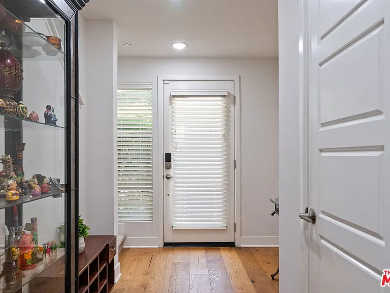 2780 N Wright Ln — Photo 17