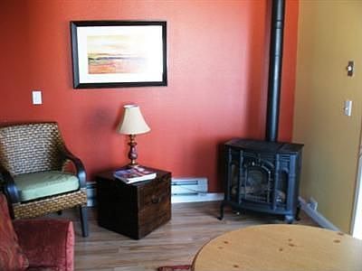 4th image of 205 Bolstad St W #301