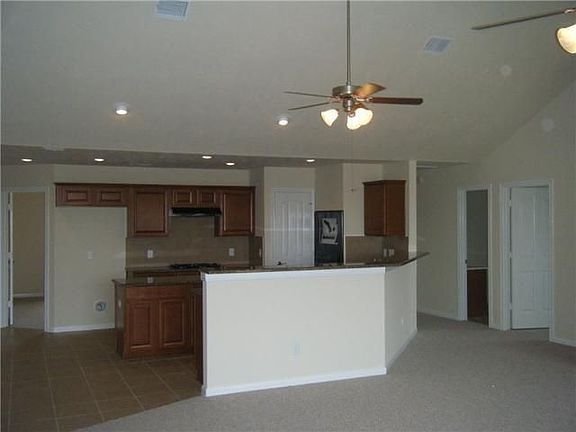 5th image of 8627 Shawnee Forest Dr