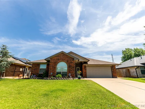 7224 NW 102nd St, Oklahoma City, OK 73162