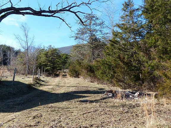 3rd image of 221 Snidertown Ln