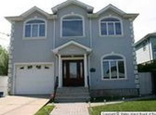 200 Mason St, Staten Island, NY 10304