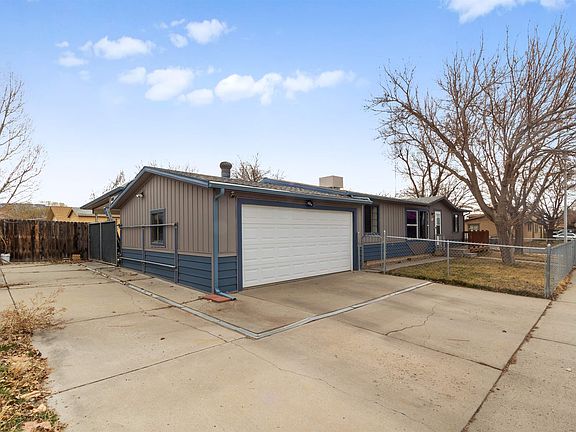 3rd image of 419 Meadowvale Way