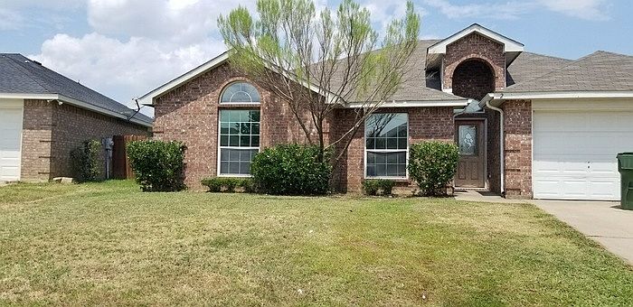 1st image of 2 Fern Oak Ct