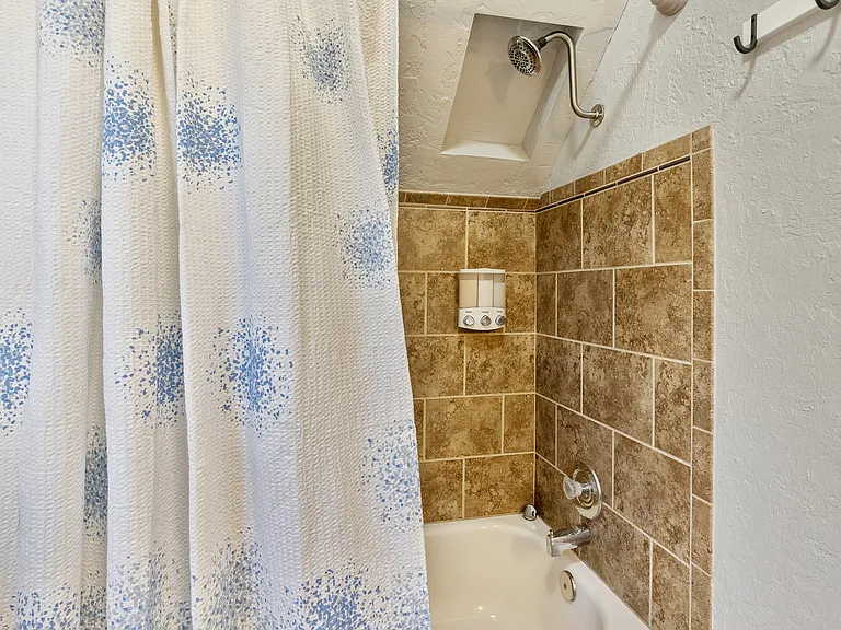 271 E St #3 — Photo 14