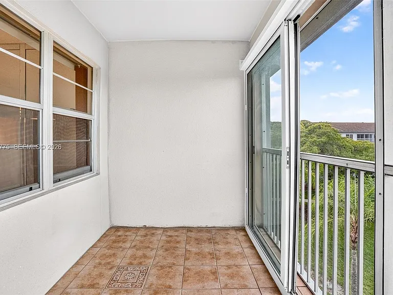 12701 SW 14th St #402J — Photo 31