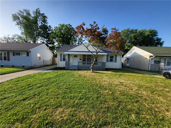 13726 Leroy Ave, Cleveland, OH 44135