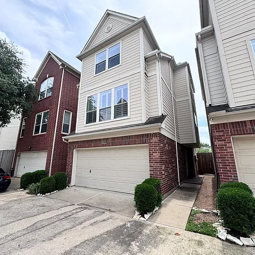 2333 Ann St Photo 1