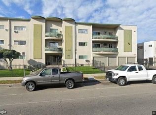 6701 Woodman Ave #12A, Van Nuys, CA 91401