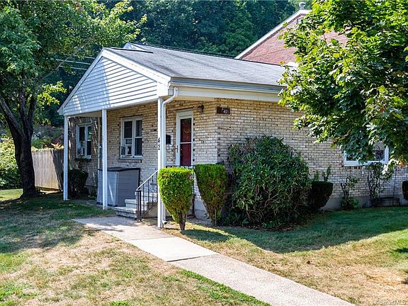 3rd image of 61 Lakeside Dr Unit 42