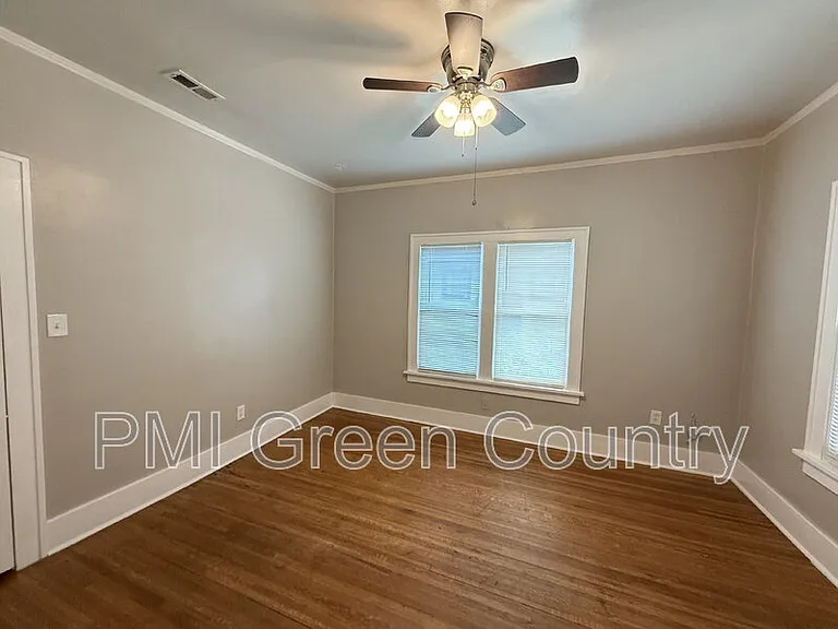 1223 S Quaker Ave — Photo 5