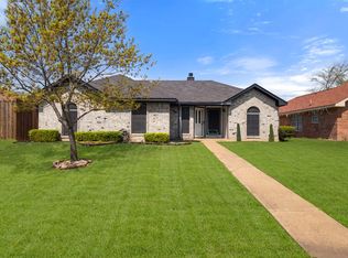 1315 Crosscreek Ln, Seagoville, TX 75159