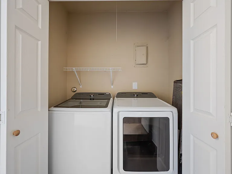3811 Byron Dr — Photo 3
