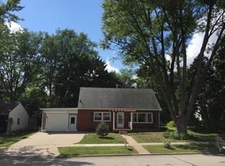 417 Upland Ave, Iowa City, IA 52245
