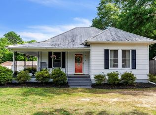 45 Main St, Pelzer, SC 29669