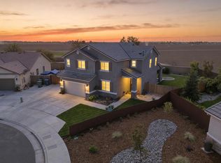 1695 Fantail Street, Tulare, CA