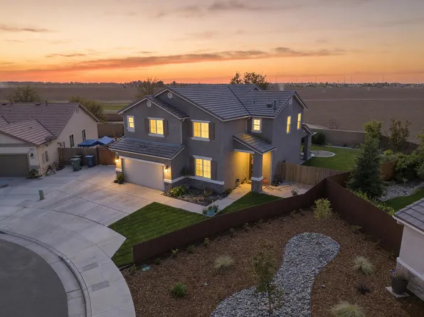1695 Fantail Street, Tulare, CA 93274