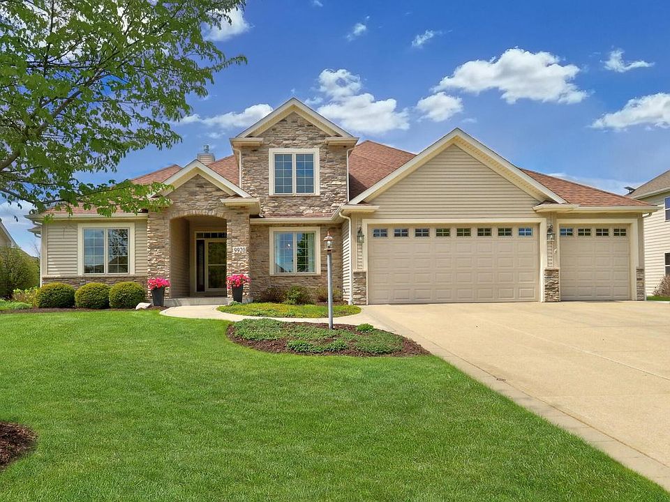1st image of 9920 50th AVENUE