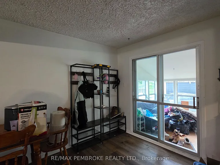 32 Park Dr — Photo 7
