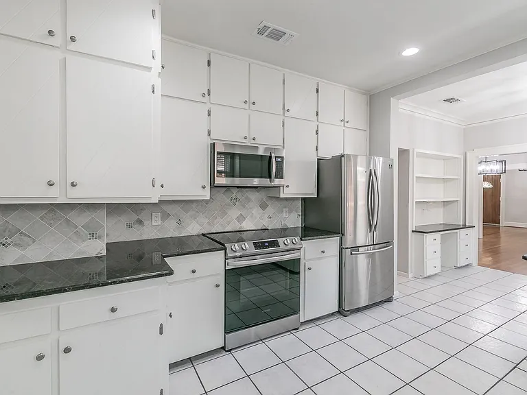 2311 Warner Rd — Photo 12