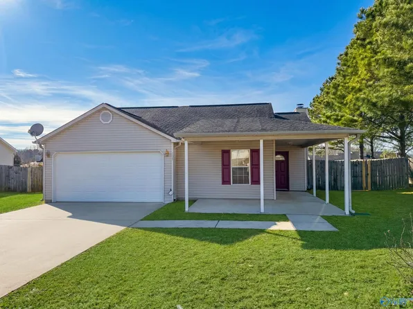 104 Fox Hill Ct, Toney, AL 35773