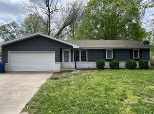 208 W Park St, Nixa, MO 65714