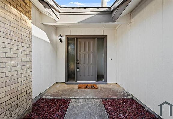 3rd image of 7212 Southridge Trl