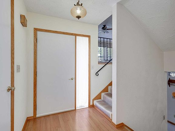 4th image of 619 Olive Ct