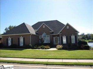 301 Ladykirk Ln, Greer, SC 29650