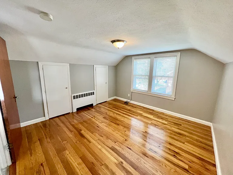 70 Lyman St #6 — Photo 4