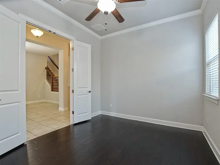 3009 Media Dr — Photo 5