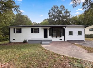 3002 Fallswood Dr, Gastonia, NC 28052