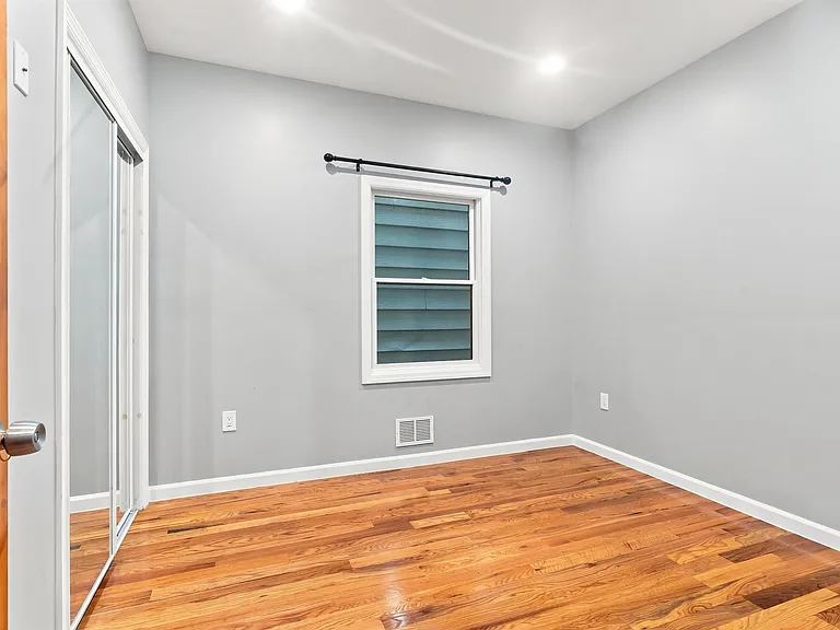 88 Poplar St #1 — Photo 9