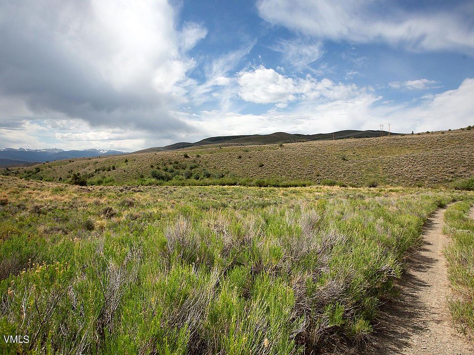 2nd image of 1002 Horse Mountain Ranch Rd