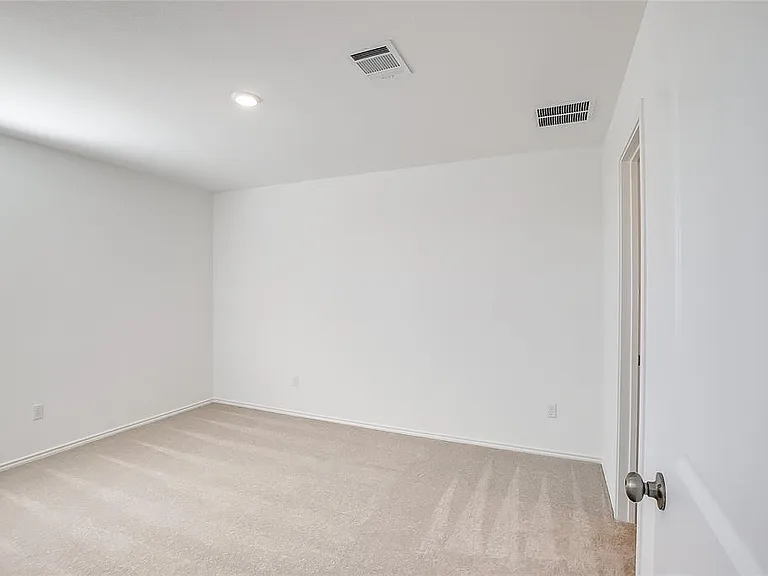 1133 Largemouth Ln — Photo 8